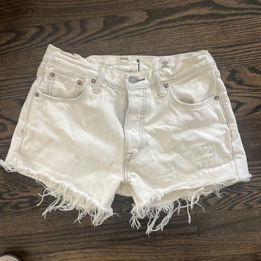 Vintage Levi’s cutoff shorts